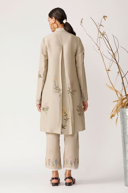 Shop Payal Pratap Beige Linen V Neck Embroidered Jacket at Aza Fashions Shop_Payal Pratap_Beige Linen V Neck Embroidered Jacket _at_Aza_Fashions