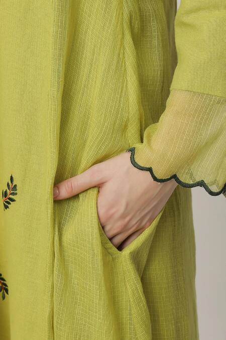 Shop_Musal_Green Cotton, Linen, Kota Doria Embroidery V-neck Tracey Leaf Kurta Pant Set