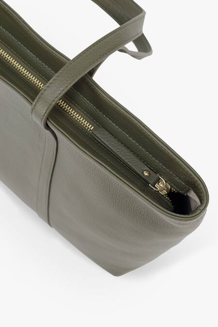 Buy_Tan & Loom_Green Textured 365 Days Leather Tote Bag