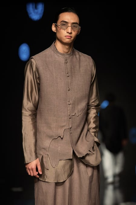 Buy_Antar Agni_Green Handloom Cotton Mud Handwoven Bundi _Online_at_Aza_Fashions