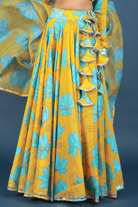 Pomcha Jaipur Yellow Muslin, Chiffon Gota Patti V-neck Bush Lily Lehenga Set Online at Aza Fashions Pomcha Jaipur_Yellow Muslin, Chiffon Gota Patti V-neck Bush Lily Lehenga Set _Online_at_Aza_Fashions