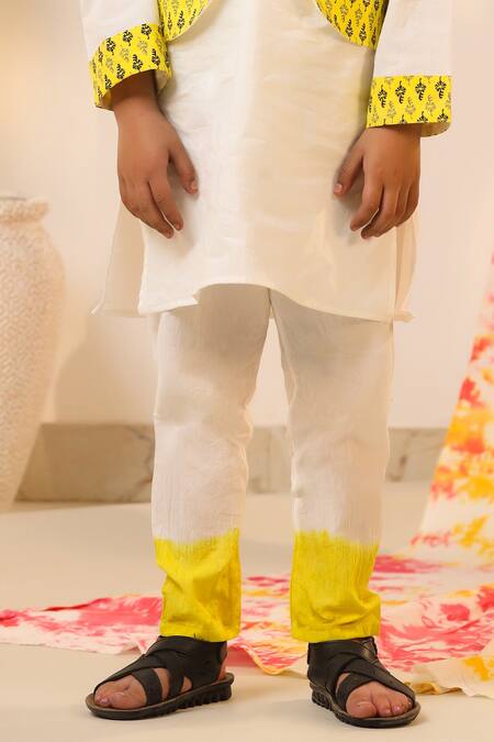 Cute Couture White Cotton Embroidery Shaded Leaf Print Kurta Set Online at Aza Fashions Cute Couture_White Cotton Embroidery Shaded Leaf Print Kurta Set _Online_at_Aza_Fashions