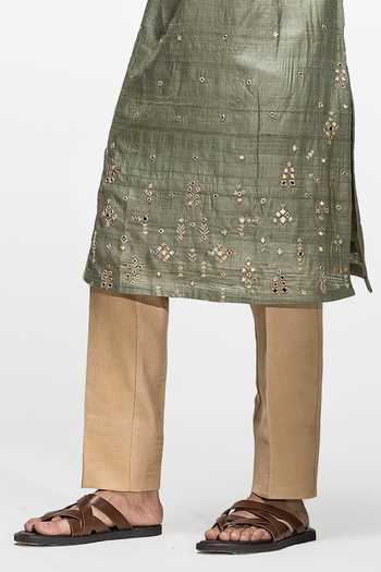 Asuka Green Silk, Cotton Mirrors, Embroidery Resham Raw Kurta Set Online at Aza Fashions Asuka_Green Silk, Cotton Mirrors, Embroidery Resham Raw Kurta Set _Online_at_Aza_Fashions