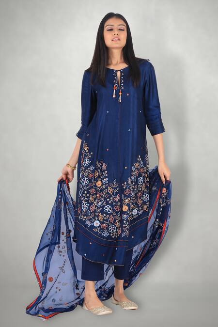 Buy I Am Design Blue Cotton , Silk Organza, Linen Aari Round Embroidered Kurta Set Online at Aza Fashions Buy_I Am Design_Blue Cotton , Silk Organza, Linen Aari Round Embroidered Kurta Set _Online_at_Aza_Fashions