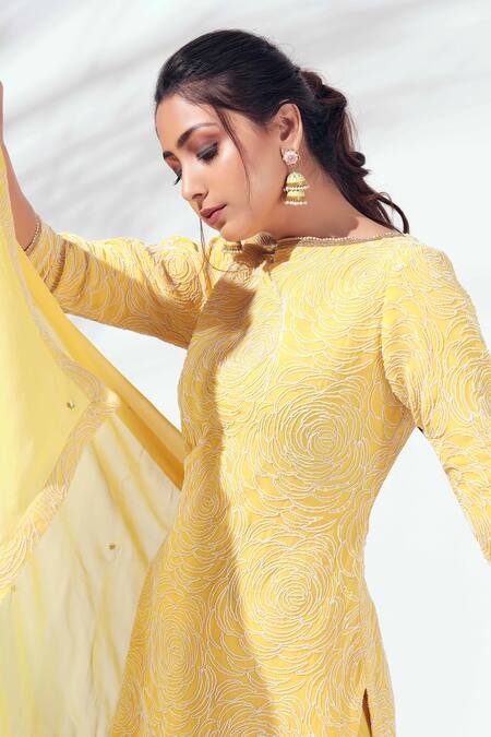 Buy Suruchi Parakh Yellow Georgette Embroidered Kurta Set Online at Aza Fashions Buy_Suruchi Parakh_Yellow Georgette Embroidered Kurta Set _Online_at_Aza_Fashions