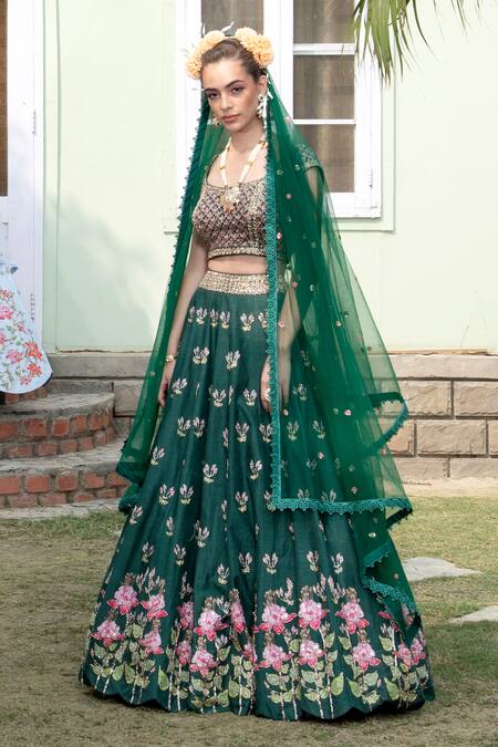 Shop_Keerthi Kadire_Green Raw , Net, Dola Round Embroidered Bridal Lehenga Set _Online_at_Aza_Fashions