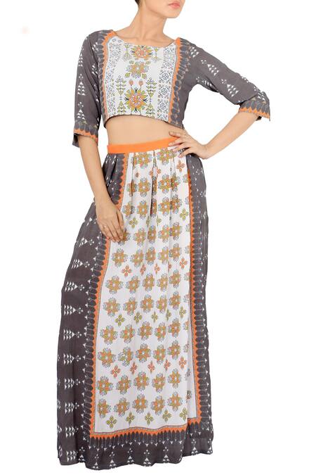 Soup By Sougat Paul_Grey Crepe Scoop Neck Printed Crop Top And Skirt Set _Online_at_Aza_Fashions