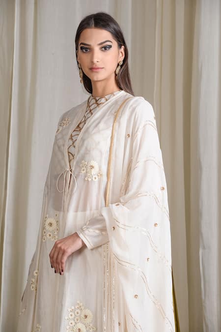 Sahil Kochhar_White Chanderi Applique Floral Crop Top Round Neck Jacket And Kurta Set _Online_at_Aza_Fashions