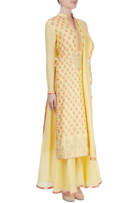 Aiman Yellow Chanderi Mandarin Collar Kurta Set Online at Aza Fashions Aiman_Yellow Chanderi Mandarin Collar Kurta Set _Online_at_Aza_Fashions