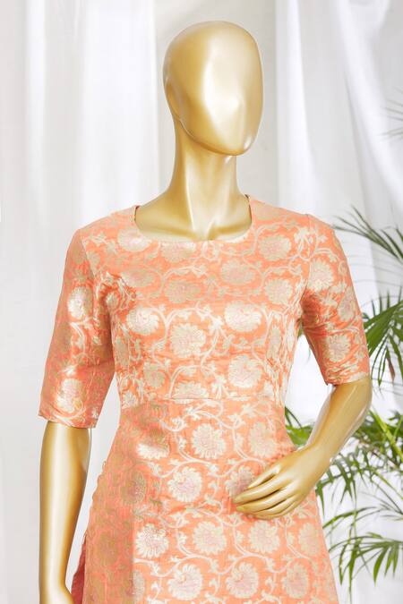 Vishwa By Pinki Sinha_Orange Woven Kurta And Pant Set_Online_at_Aza_Fashions