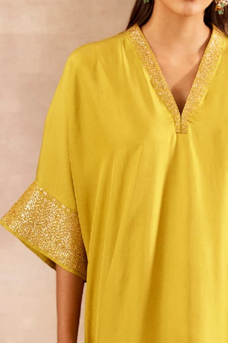 Jayanti Reddy_Yellow Twill V Neck Banaras Border Kaftan _Online_at_Aza_Fashions