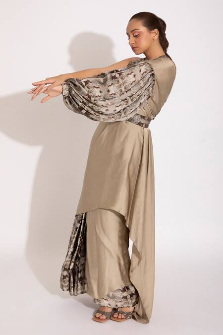Shop_Studio Surbhi_Grey Pre-stitched Abstract Pattern Saree With Cutdana Embellished Blouse_Online_at_Aza_Fashions