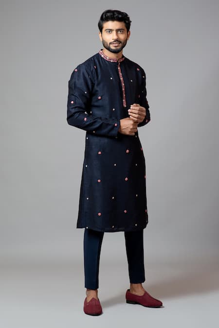 Paarsh Silk Embroidered Kurta Set 