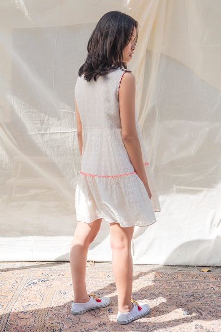 Shop Nikasha White Cutwork Chanderi Notched A-line Dress at Aza Fashions Shop_Nikasha_White Cutwork Chanderi Notched A-line Dress _at_Aza_Fashions