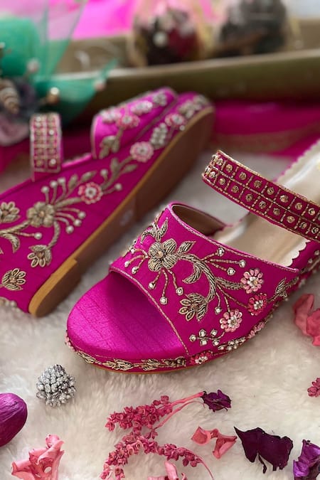 Modanta Footwear Fuchsia Embroidery Floral Wedges Online at Aza Fashions Modanta Footwear_Fuchsia Embroidery Floral Wedges _Online_at_Aza_Fashions