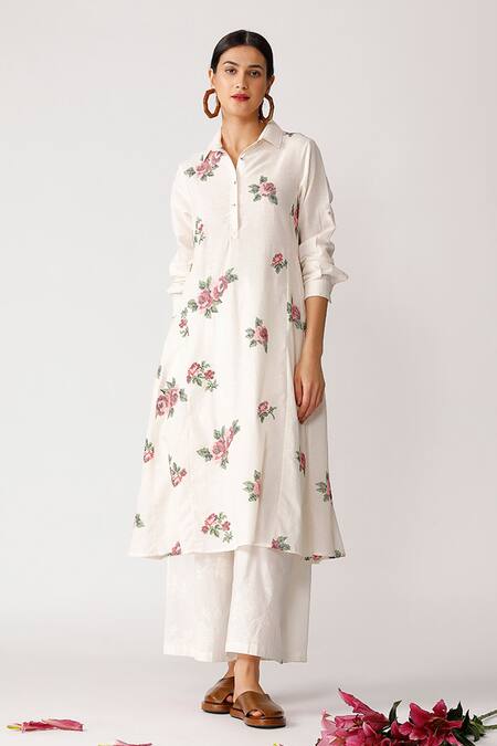 Umbar_White Cotton Spread Collar Embroidered Tunic_Online_at_Aza_Fashions