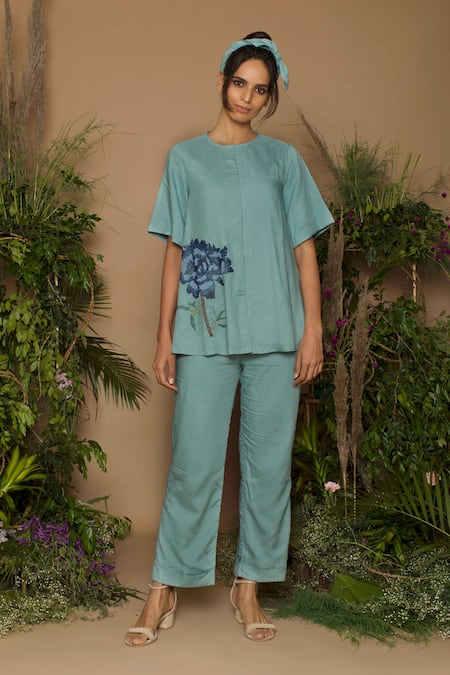 Samatvam by Anjali Bhaskar Hand Embroidered Pant Set 