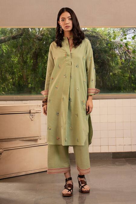 Payal Pratap Green Handloom Cotton Band Collar Embroidered Tunic Online at Aza Fashions Payal Pratap_Green Handloom Cotton Band Collar Embroidered Tunic _Online_at_Aza_Fashions