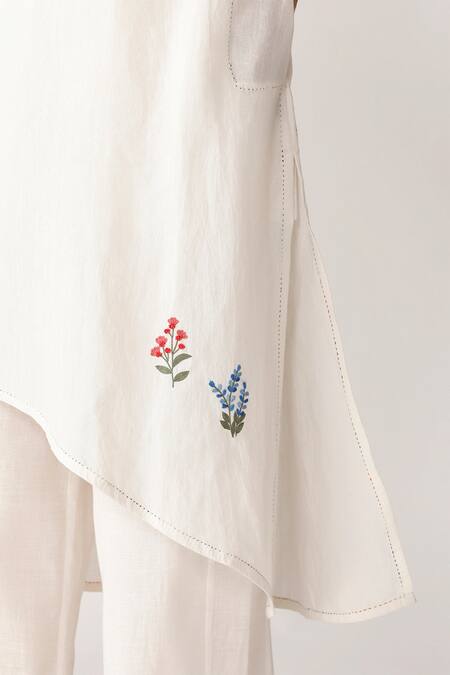 Payal Pratap Beige Linen Round Asymmetric Tunic at Aza Fashions Payal Pratap_Beige Linen Round Asymmetric Tunic _at_Aza_Fashions