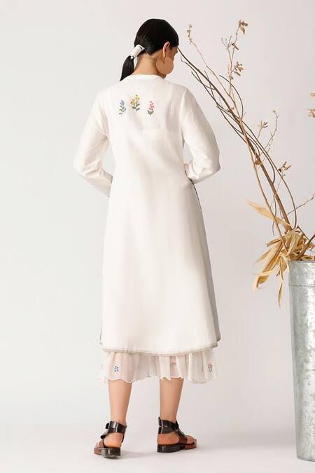 Shop Payal Pratap White Linen Tunic at Aza Fashions Shop_Payal Pratap_White Linen Tunic _at_Aza_Fashions