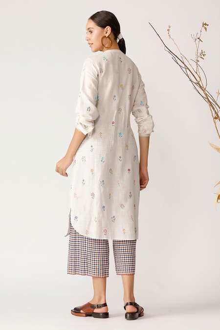 Shop Payal Pratap White Handloom Cotton Tunic at Aza Fashions Shop_Payal Pratap_White Handloom Cotton Tunic _at_Aza_Fashions