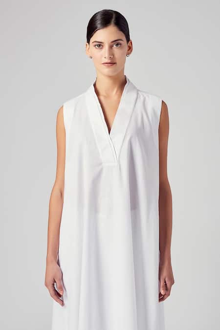 Buy_Rajesh Pratap Singh_White Cotton Checks V Neck Kosa Tunic _Online_at_Aza_Fashions