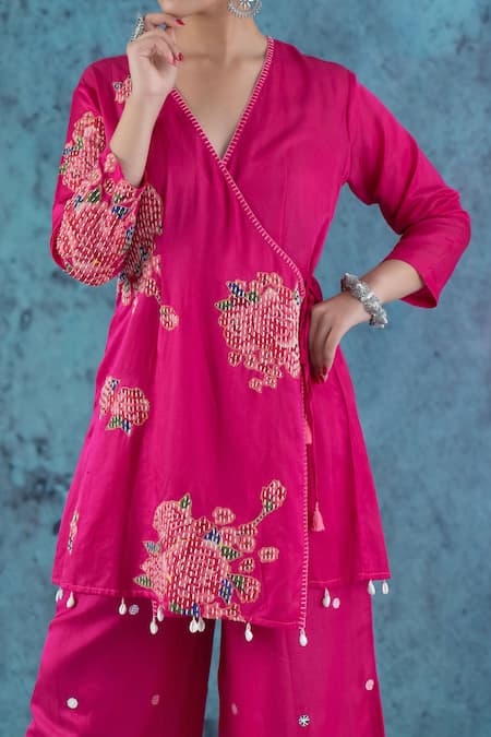 Kacha Tanka Pink Cotton Satin Applique Floral V Neck Flower Angarkha Kurta Set Online at Aza Fashions Kacha Tanka_Pink Cotton Satin Applique Floral V Neck Flower Angarkha Kurta Set _Online_at_Aza_Fashions