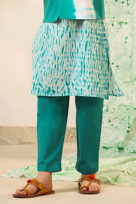 Buy Cute Couture Green Poplin, Cotton Shibori Printed Bundi Kurta Set Online at Aza Fashions Buy_Cute Couture_Green Poplin, Cotton Shibori Printed Bundi Kurta Set _Online_at_Aza_Fashions