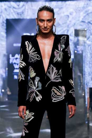 Ritika Mirchandani Black Suede Beads, Diamonds Lina Flower Embroidered Blazer And Pant Set Online at Aza Fashions Ritika Mirchandani_Black Suede Beads, Diamonds Lina Flower Embroidered Blazer And Pant Set _Online_at_Aza_Fashions