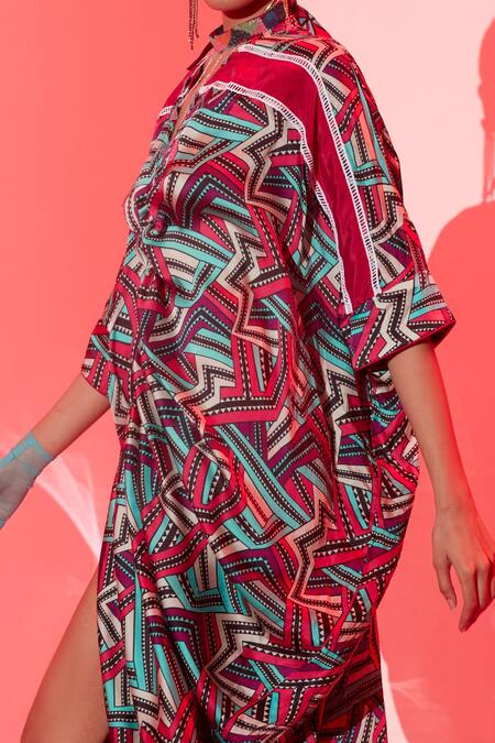 Esha L Amin Multi Color Viscose V-neck Zig Zag Drawstring Kaftan Online at Aza Fashions Esha L Amin_Multi Color Viscose V-neck Zig Zag Drawstring Kaftan _Online_at_Aza_Fashions