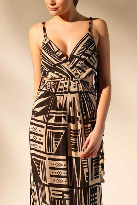 Nikita Mhaisalkar White Georgette V-neck Abstract Print Gown Online at Aza Fashions Nikita Mhaisalkar_White Georgette V-neck Abstract Print Gown _Online_at_Aza_Fashions