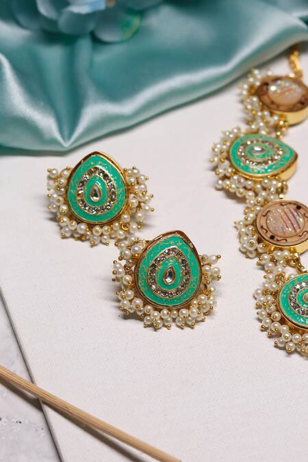 Buy Ishhaara Multi Color Pearls, Stones Geometric Pattern Necklace Set Buy_Ishhaara_Multi Color Pearls, Stones Geometric Pattern Necklace Set