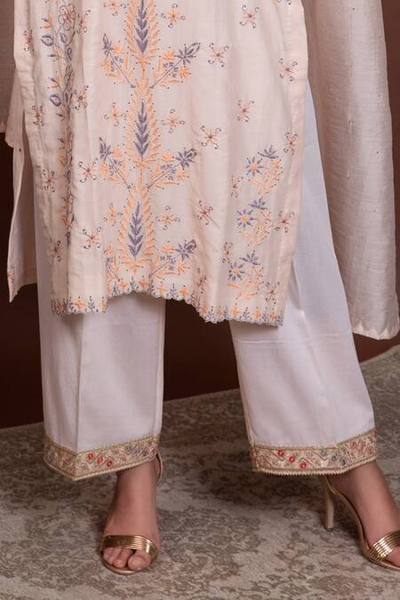 Buy Ruh Clothing White Cotton Silk Mulmul V Neck Chikankari Kurta Set Online at Aza Fashions Buy_Ruh Clothing_White Cotton Silk Mulmul V Neck Chikankari Kurta Set _Online_at_Aza_Fashions