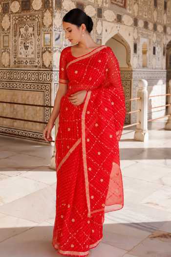 Buy_Geroo Jaipur_Red Silk, Cotton Round Neck Checkered Pattern Saree With Blouse _Online_at_Aza_Fashions