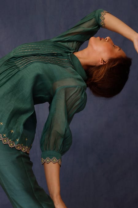 Chokhi Chorri_Green Cotton, Silk Embroidery, Sequins Mona Cutwork Hem Shirt With Pant _Online_at_Aza_Fashions