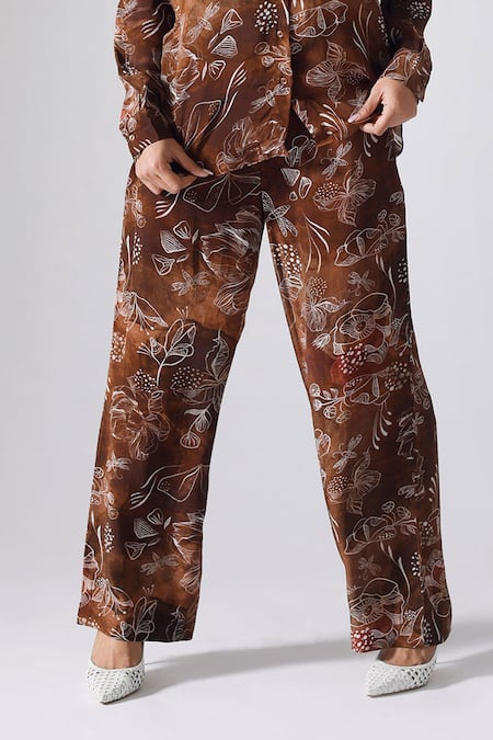 Buy_Klad_Brown Crepe Printed Floral Shirt Collar And Pant Set_Online_at_Aza_Fashions