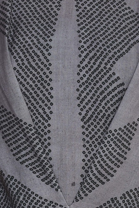 Urvashi Kaur_Gray Cotton Embroidery Round Neck Tie And Dye Midi Dress _at_Aza_Fashions