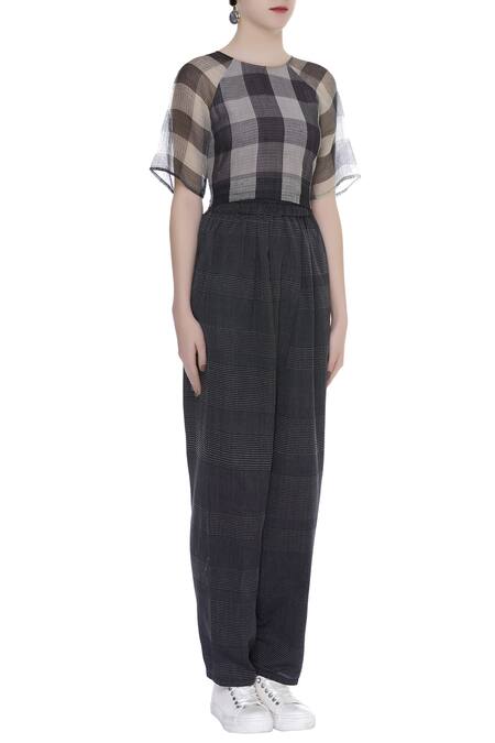 Urvashi Kaur_Black Kota Doria Round Neck Checkered Crop Top _Online_at_Aza_Fashions