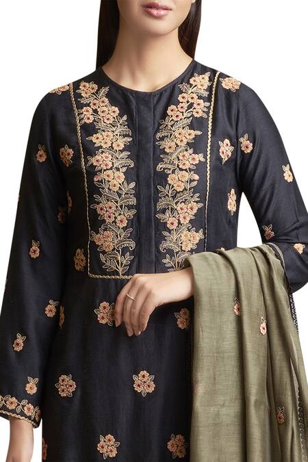 Sue Mue_Black Kurta And Palazzo Set With Floral Motifs _Online_at_Aza_Fashions