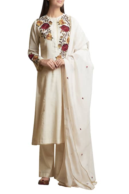 Sue Mue Floral Embroidered Kurta and Palazzo Set 