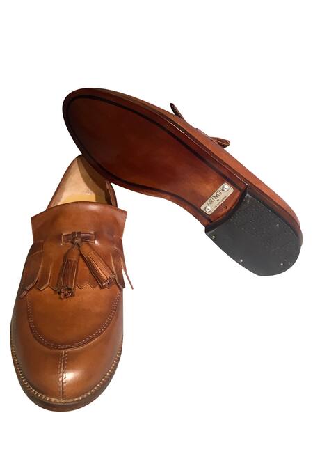 Buy_Artimen_Brown Plain Leather Tassel Loafers _Online_at_Aza_Fashions