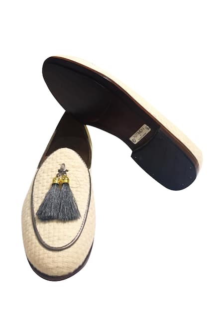 Artimen White Plain Loafers With Tassel Detailing Online at Aza Fashions Artimen_White Plain Loafers With Tassel Detailing_Online_at_Aza_Fashions