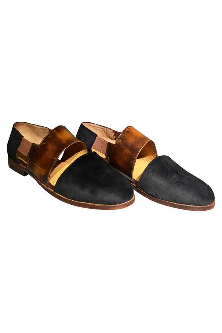 Artimen_Multi Color Plain Classic Dual Hued Shoes  _Online_at_Aza_Fashions