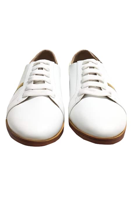 Artimen Lace Tie-Up Shoes 