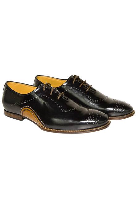 Artimen_Black Plain Lace Up Brogues _Online_at_Aza_Fashions
