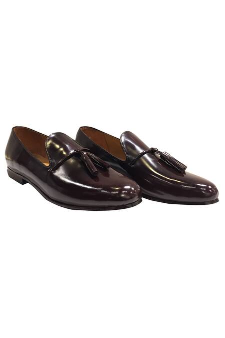 Artimen_Maroon Plain Tassel Detail Loafers _Online_at_Aza_Fashions