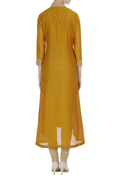 Manasi Sengupta Embroidered kurta with asymmetric hemline & churidar 