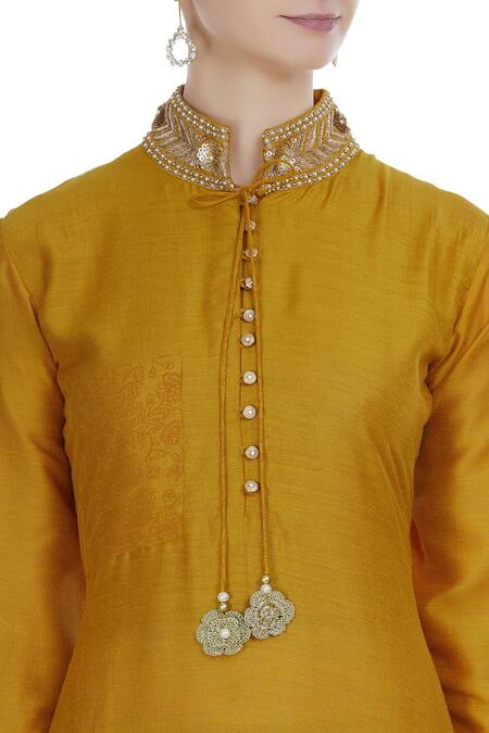 Manasi Sengupta_Yellow Bamberg Silk Kurta With Asymmetric Hemline And Churidar  _at_Aza_Fashions