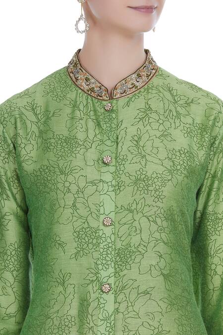 Manasi Sengupta_Green Bamber Silk Embroidery Floral Round Asymmetric Hemine Kurta Set  _at_Aza_Fashions