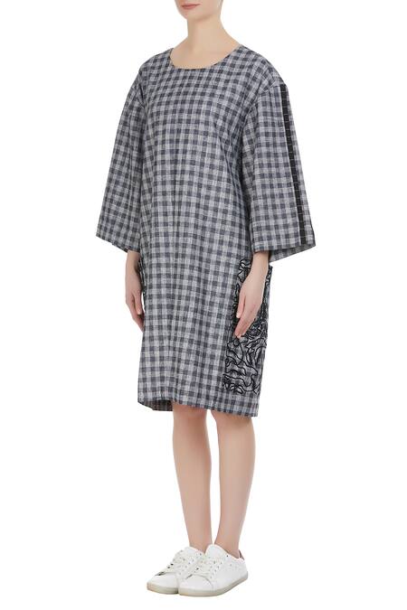Buy Two Point Two Grey Checkered Print Oversized Dress Online at Aza Fashions Buy_Two Point Two_Grey Checkered Print Oversized Dress_Online_at_Aza_Fashions